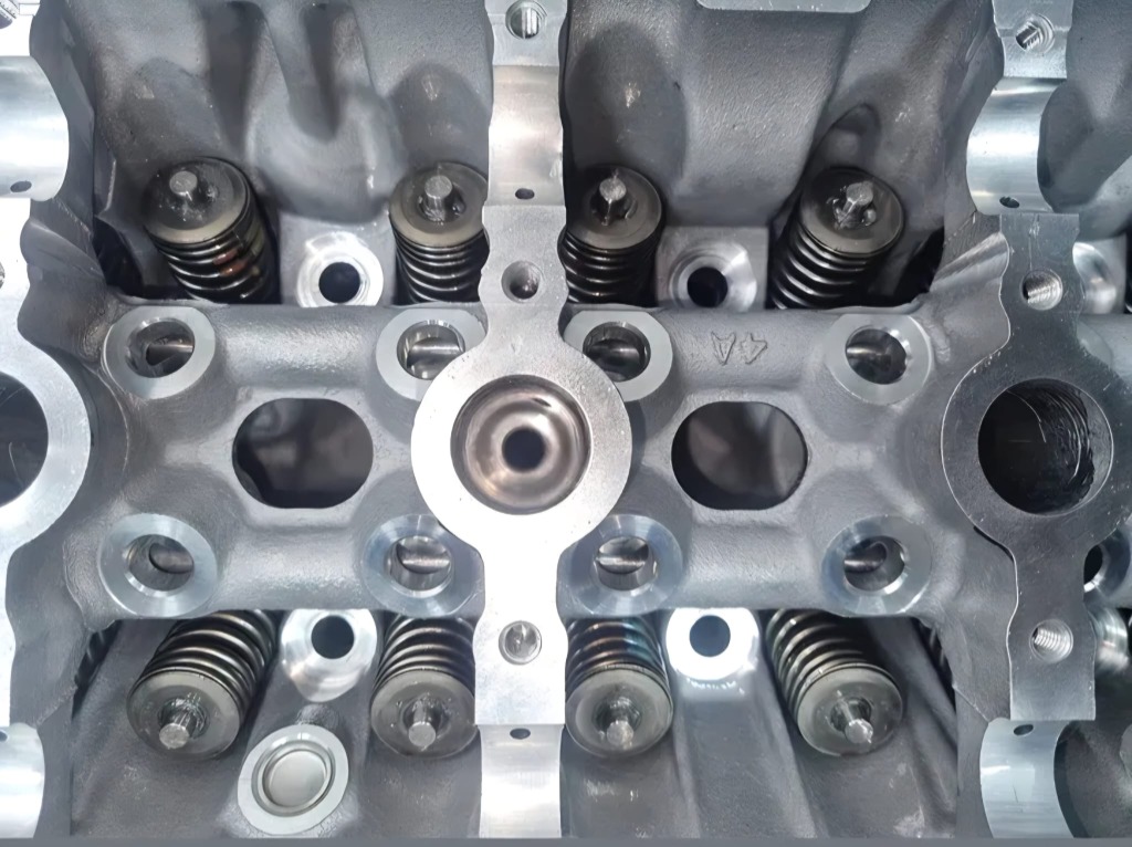 Strange Noises from Your Engine or Gearbox? These Are the Signs of Severe Wear