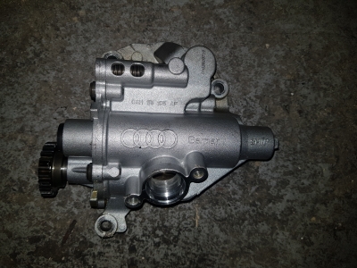 Oliepomp Volkswagen Golf VI 2.0 GTI 16V 2009