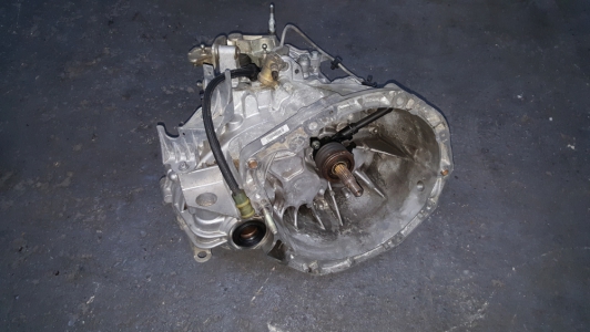 Versnellingsbak Renault Megane 1.9 dCi 6 bak 2008
