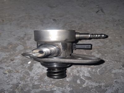 Hogedrukpomp Volkswagen Golf VII 1.2 TSI 16V 2015