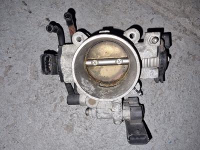 Gasklephuis Kia Rio II 1.4 16V 2005