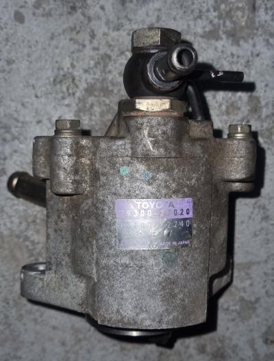 Vacuumpomp Toyota Avensis 2.0 16V D-4D 2005
