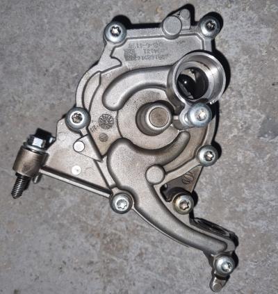 Oliepomp Peugeot 2008 1.2 VTI 12V PureTech 2014