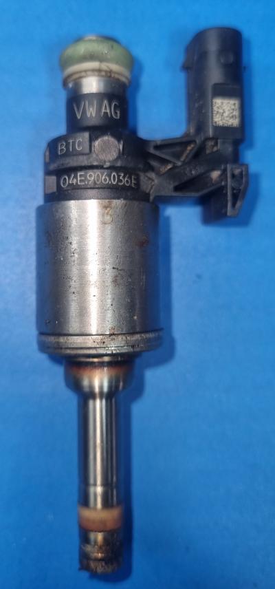 Injector Volkswagen Golf VII 1.2 TSI 16V 2015