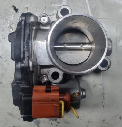 Gasklephuis Ford Focus 1.0 Ti-VCT EcoBoost 12V 2016