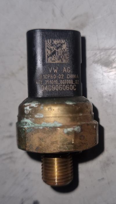 oliedruk-sensor Volkswagen Golf VIII 1.5 TSI 16V 2019