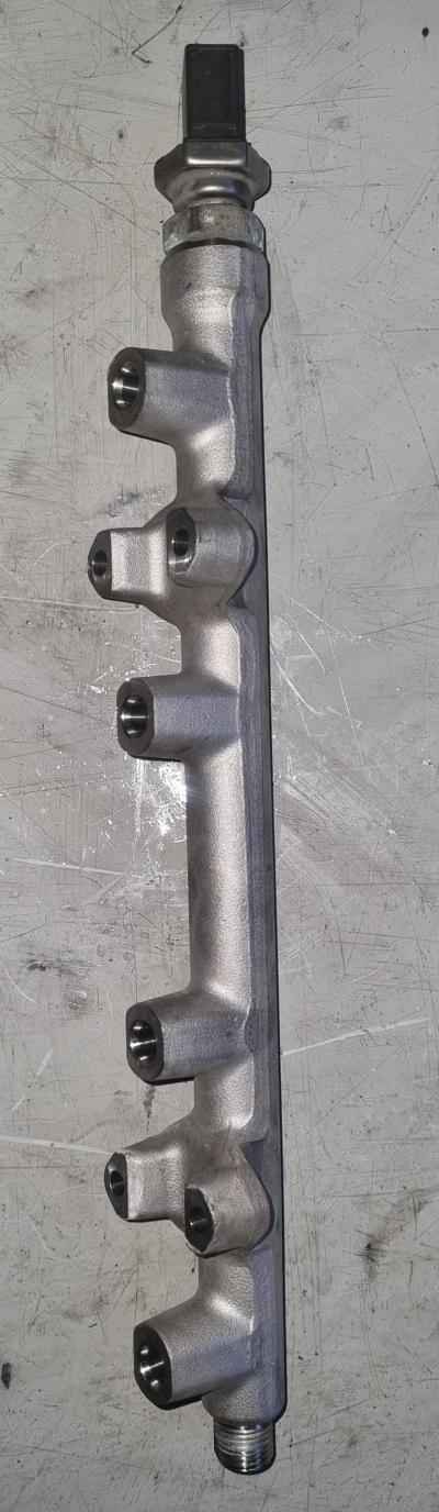 Brandstofverdeler Volkswagen Golf VII 1.5 TSI 16V 2019