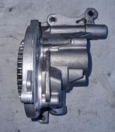 Oliepomp Volkswagen Golf VI 1.2 TSI BlueMotion 2012