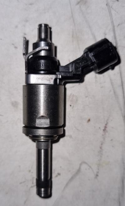Injector Nissan Qashqai 1.2 DIG-T 16V 2015