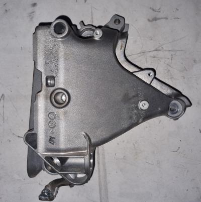 Distributiedeksel Volkswagen Golf VIII 1.5 TSI 16V 2021