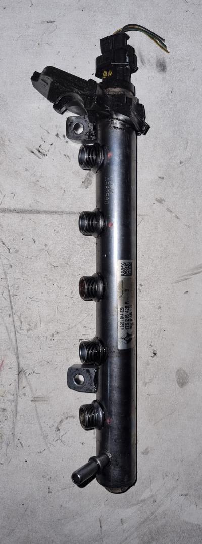 Brandstofverdeler Opel Vivaro 1.6 CDTI 2016