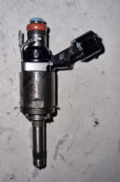 Injector Nissan Qashqai 1.2 DIG-T 16V 2015