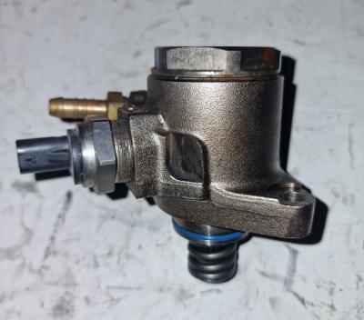 Hogedrukpomp Volkswagen Golf VII 1.2 TSI 16V 2014