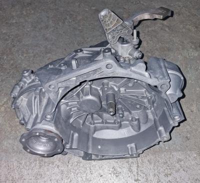 Versnellingsbak Volkswagen Golf VII 1.2 TSI 16V 6 bak 2013