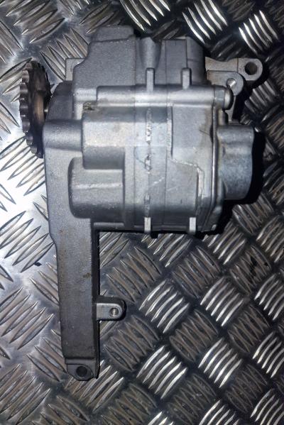 Oliepomp Mercedes-Benz E-300 CDI V6 24V 2009