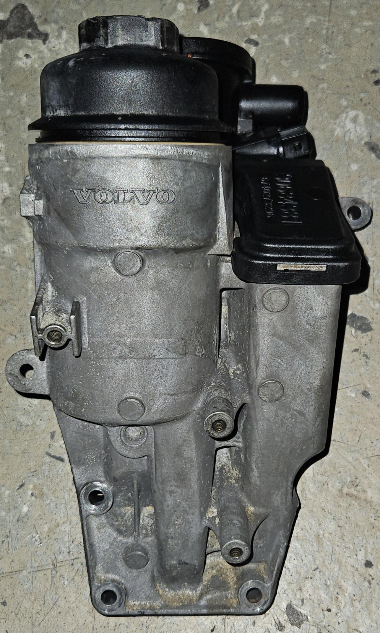 Oliefilterhuis Ford Kuga 2.5 T 20v 2009