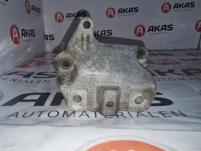 Engine bracket Volkswagen Caddy III 1.6 2009