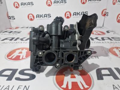 Water pump Volkswagen Golf VIII 2.0 TSI 16V 2021