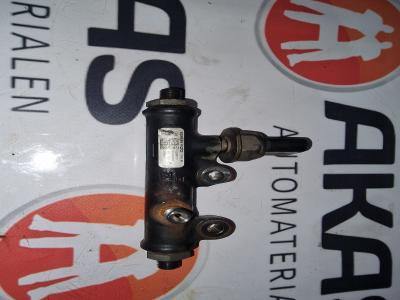 Brandstofverdeler Peugeot 607 2.7 HDiF V6 2007