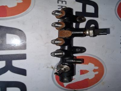 Brandstofverdeler Peugeot 607 2.7 HDiF V6 2007