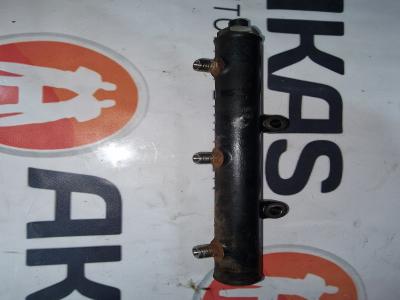 Brandstofverdeler Peugeot 607 2.7 HDiF V6 2007