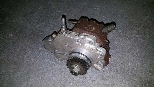 Dieselpomp Renault Trafic 2009 2.0 dCi