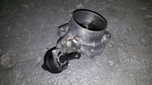 Gasklephuis Renault Espace 2.2 dCi 2006