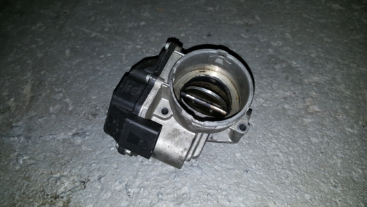 Gasklephuis Volkswagen Caddy 1.9 TDI 2008