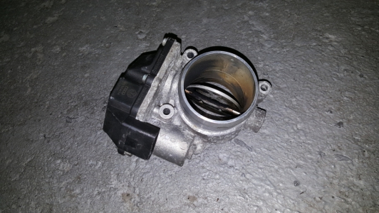 Gasklephuis Volkswagen Crafter 2.5 TDI 2009