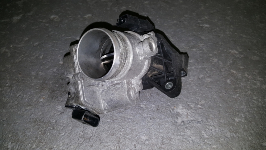 Gasklephuis Ford Focus 2011 1.6 TDCi