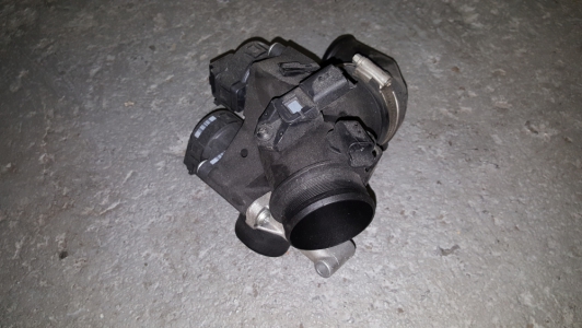 Gasklephuis Ford Focus 2008 1.6 TDCi