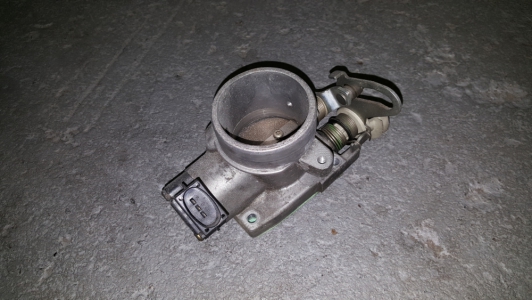 Gasklephuis Ford Escort 1.8 16v 1993