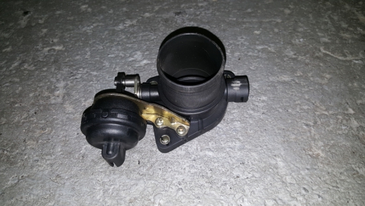 Gasklephuis Renault Espace 2.2 dCi 2006