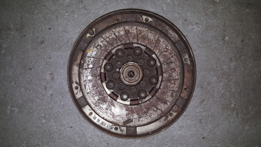 Vliegwiel Mercedes-Benz W203 2003 C220 CDI  (2-massa)