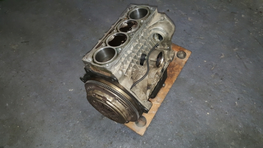 Onderblok Volkswagen Polo 1.4 16v 55 kW 2003