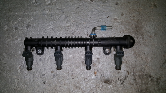 Galerij-injectie Opel Corsa 1.2 16v 2003
