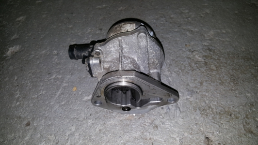 Vacuumpomp Volvo V40 1.9 D 2001