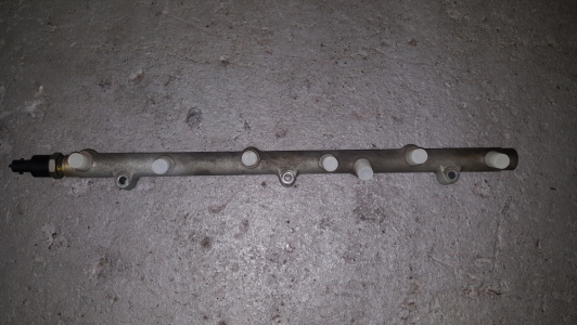 Brandstofverdeler Opel Omega 2002 2.5 DTI