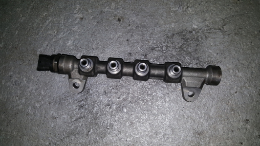 Brandstofverdeler Opel Insignia 2.0 CDTi 2010