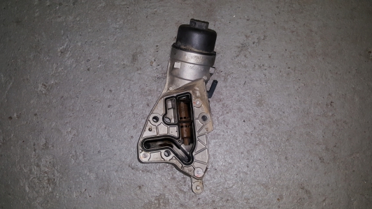 Oliefilterhuis Opel Insignia 2010 2.0 CDTi