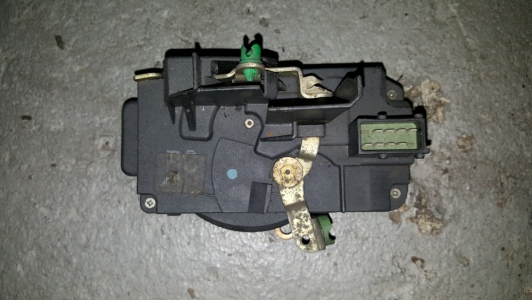 Slotmechaniek Opel Vectra 2000 links-voor