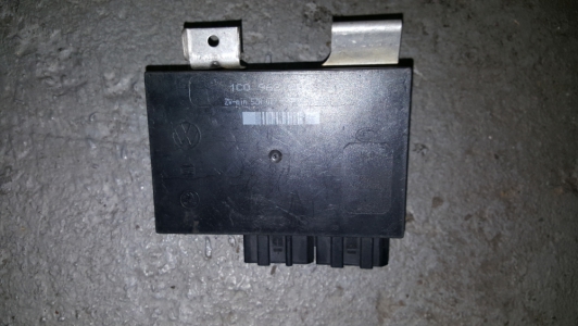 Centrale vergrendelingsmodule Volkswagen Lupo 1.4 16v 2001