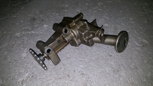 Oliepomp Opel Vivaro 1.9 CDTi 2005