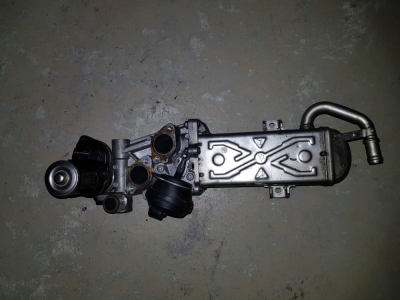 EGR vanne Volkswagen Touran 1.6 TDI 2012