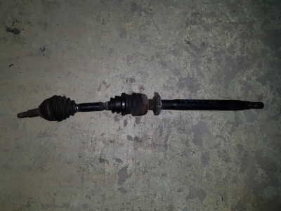 Aandrijfas Opel Signum 3.0 CDTi V6 2004 rechts-voor