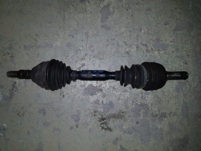 Aandrijfas Opel Signum 3.0 CDTi V6 2004 links-voor