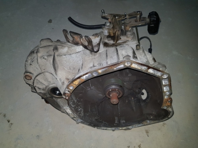 Versnellingsbak Mercedes-Benz Vito 108 CDI 2000