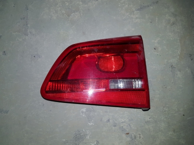 Achterlicht Volkswagen Touran 2013 midden-rechts